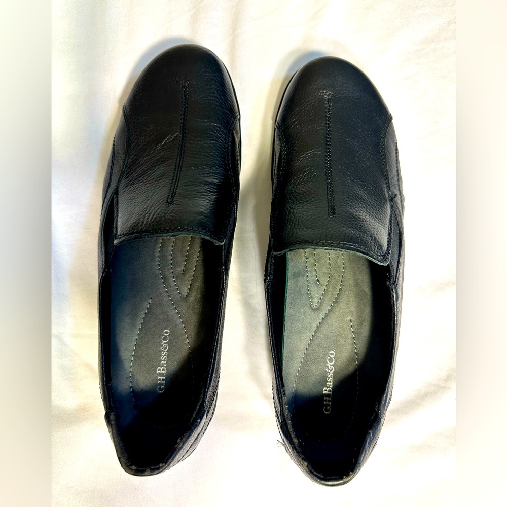 New G.H. Bass & Co darla leather black slip on loafers size 9 new in box